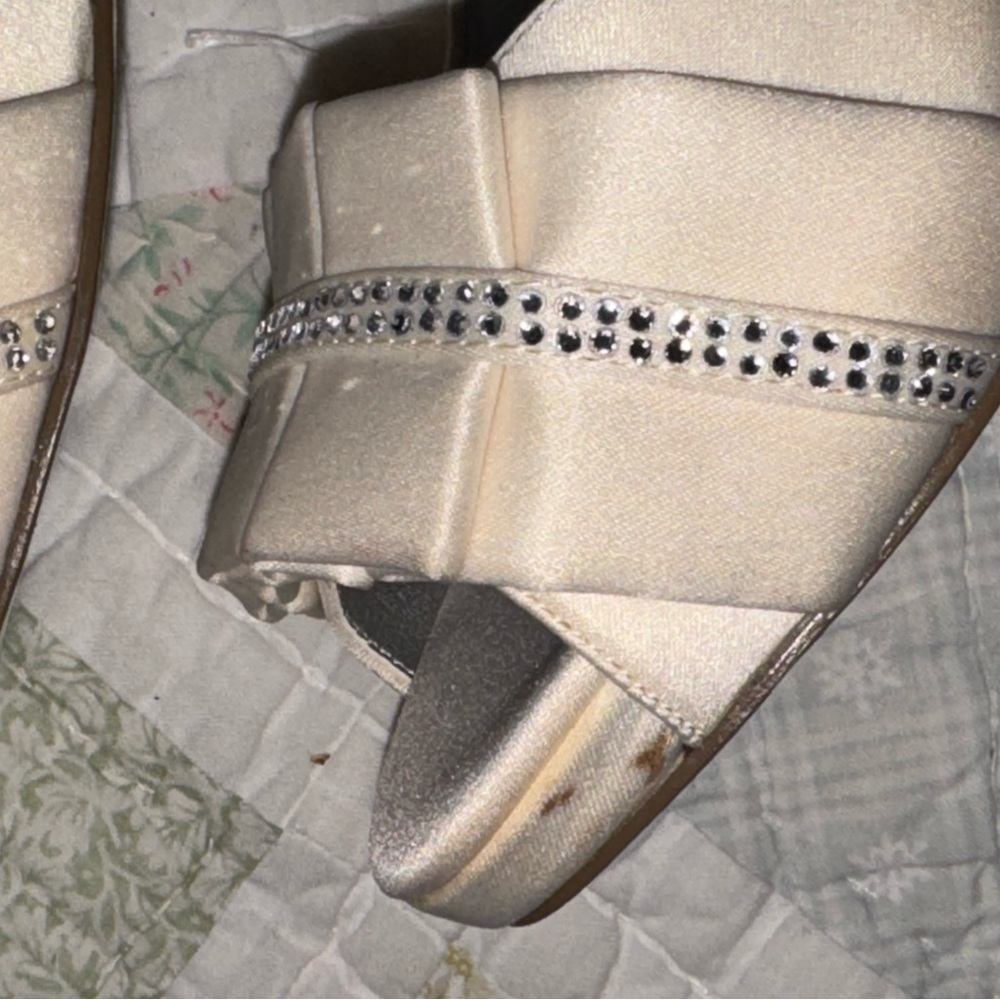 Nina New York Ivory Satin Rhinestone Bow Heels – Bridal Wedding Prom – Dyeable - Picture 9 of 9